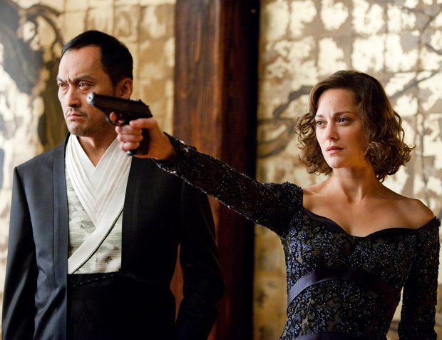 Ken Watanabe et Marion Cotillard dans Inception