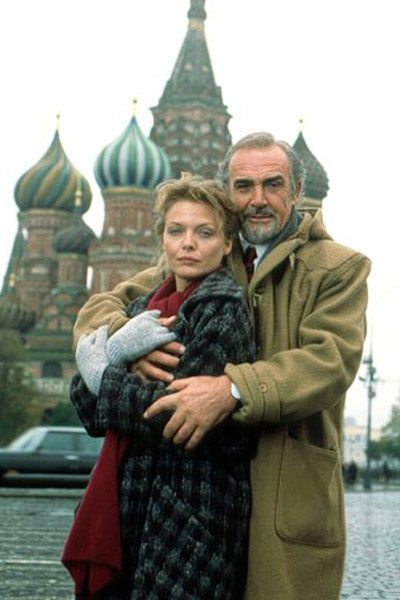 Michelle Pfeiffer et Sean Connery dans la Maison Russie