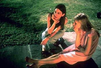 Sofia Coppola et Kirsten Dunst dans Virgin Suicides